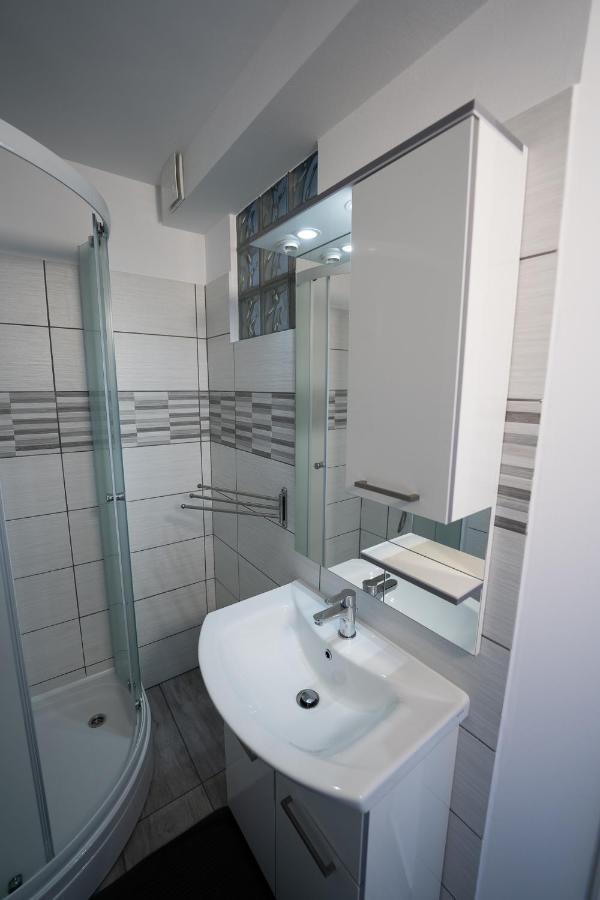 Bellevue Molet Apartments كوبر المظهر الخارجي الصورة