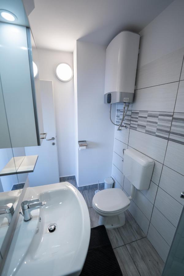 Bellevue Molet Apartments كوبر المظهر الخارجي الصورة