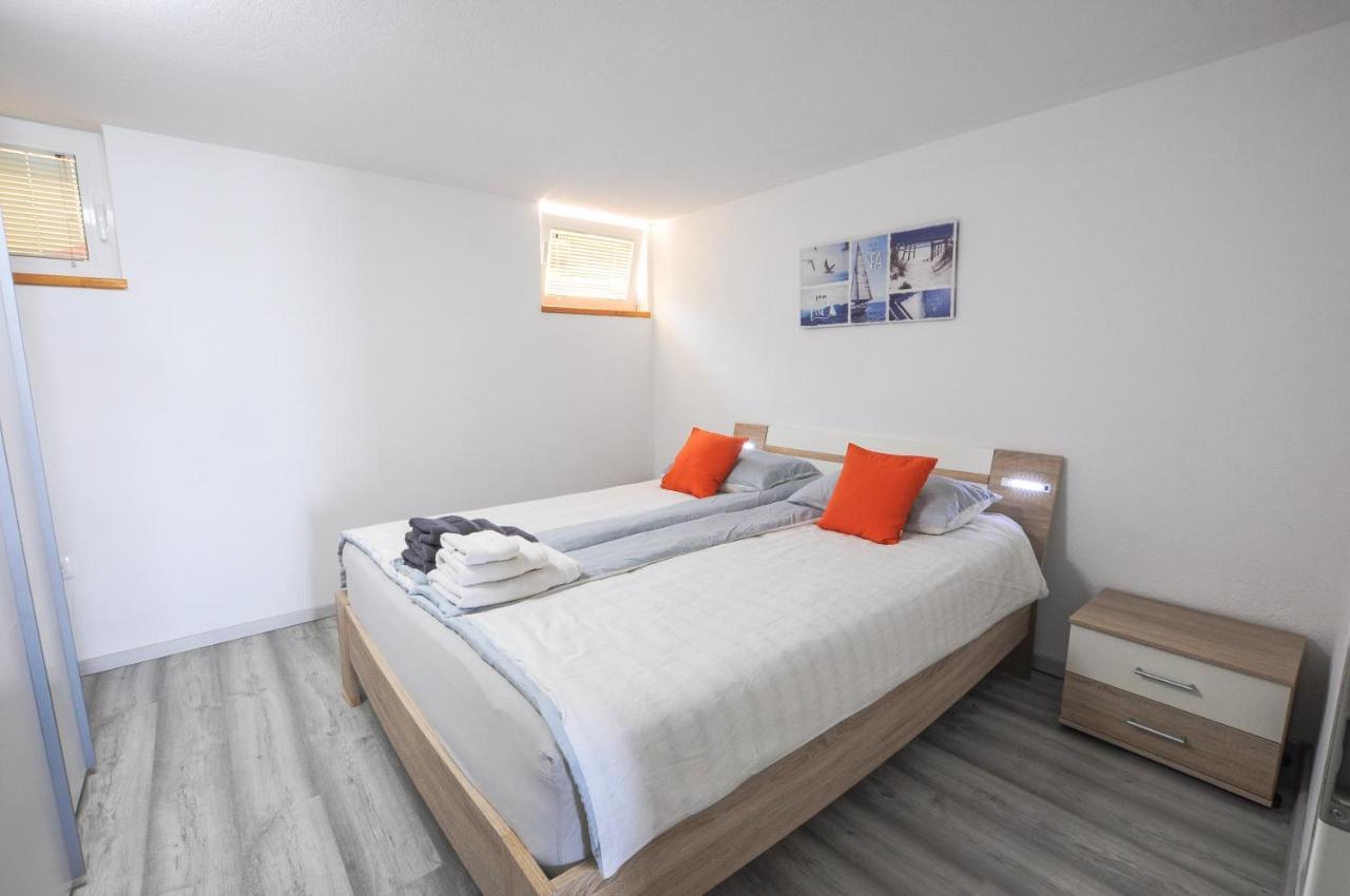 Bellevue Molet Apartments كوبر المظهر الخارجي الصورة