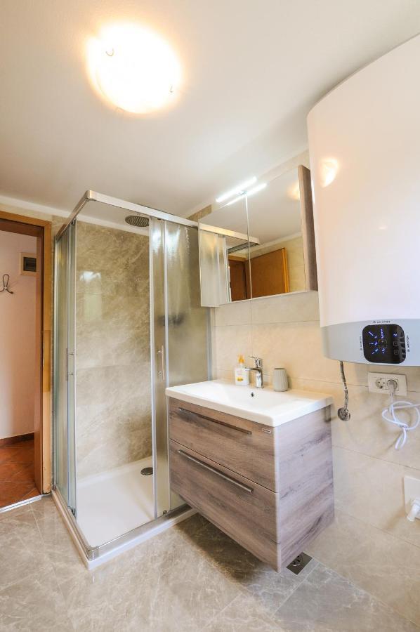Bellevue Molet Apartments كوبر المظهر الخارجي الصورة
